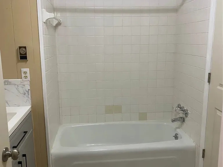 1109 Memorial Dr — Photo 19