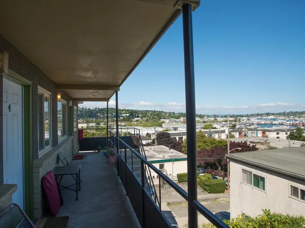 3655 13th Ave W APT 4, Seattle, WA 98119