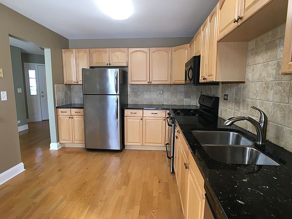 3rd image of 366 E Haver Hill Ct #366