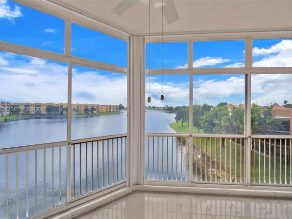 7486 Granville Dr #410, Tamarac, FL 33321