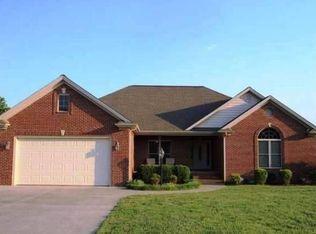 260 Peppers Mill Dr, Paducah, KY 42001