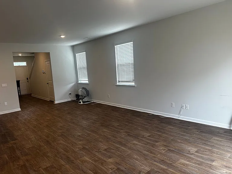 255 Sweet Cherry Ln — Photo 4