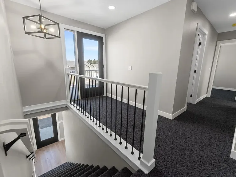 1901 E Wallin Cir — Photo 10