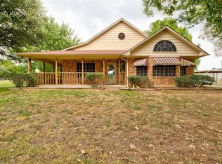 2308 Bozoki Rd, Cleburne, TX 76031