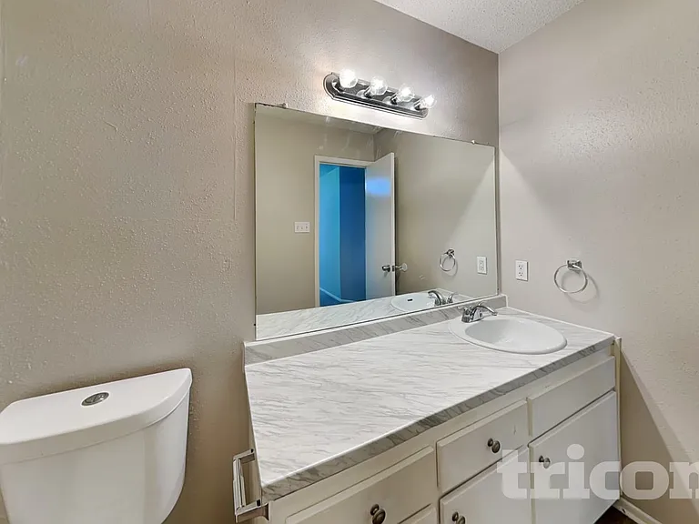 9506 Sugarloaf Dr — Photo 8