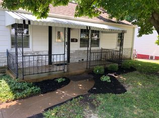 10604 Saint Xavier Ln, Saint Ann, MO