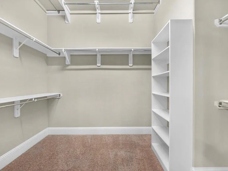 2024 Arrowood Glen Dr — Photo 17