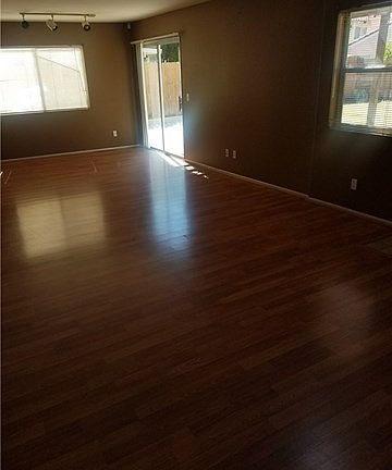 5th image of 25181 Omaha Dr