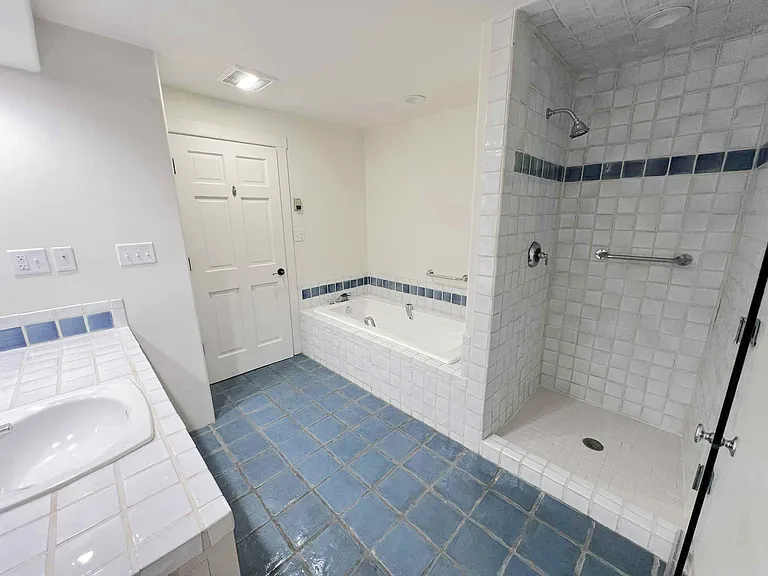 357 Hillside Ave #B — Photo 8