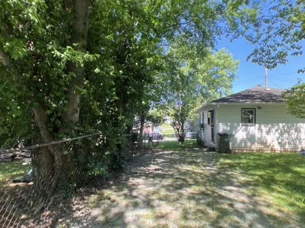 1808 Perry St, Hopkinsville, KY 42240