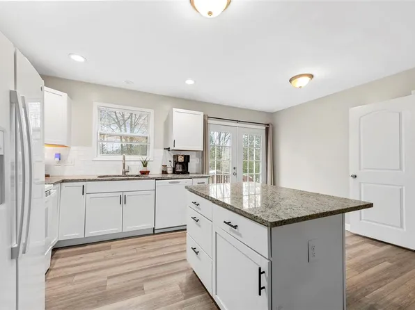 2333 State Road F, Pacific, MO 63069