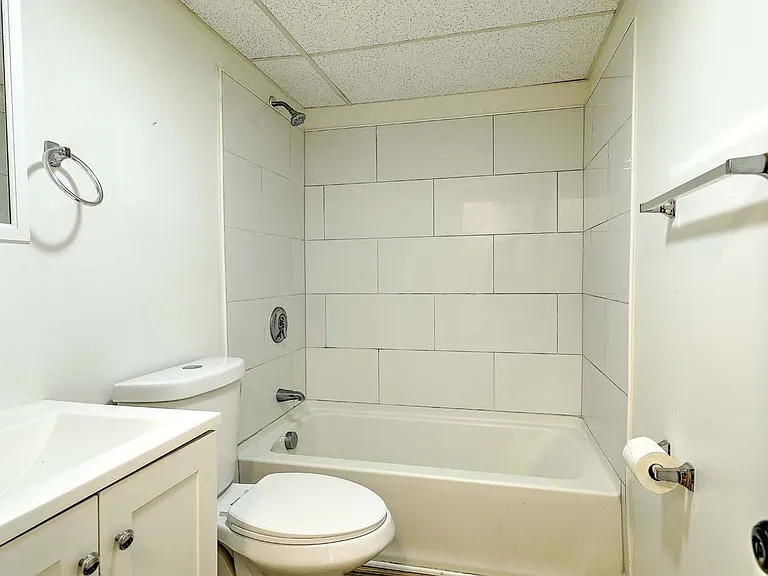 855 Providence St. — Photo 55