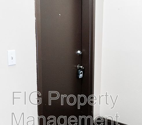 3rd image of 1709 E 5th Ave #1