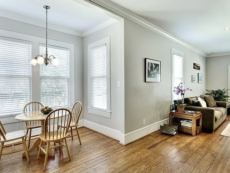 1321 Harvard St — Photo 9