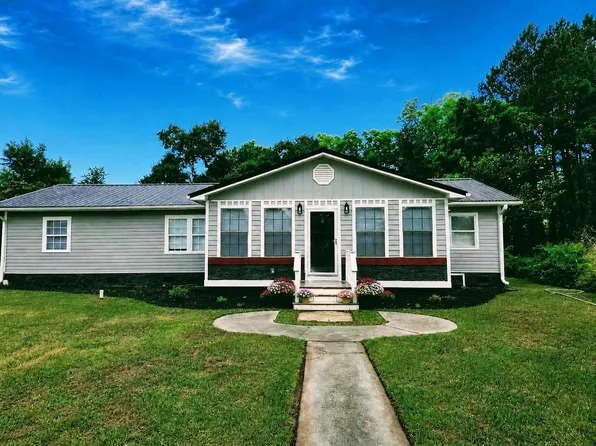 4320 Rose St., Loris, SC 29569