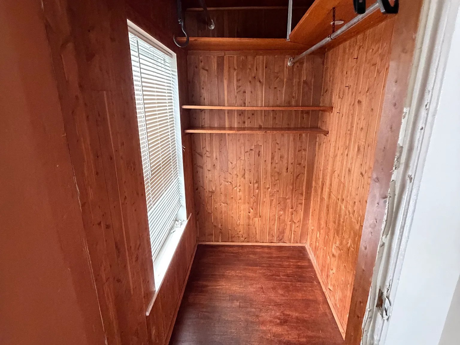 2 bed, 900 sqft, $1,750 — Photo 3