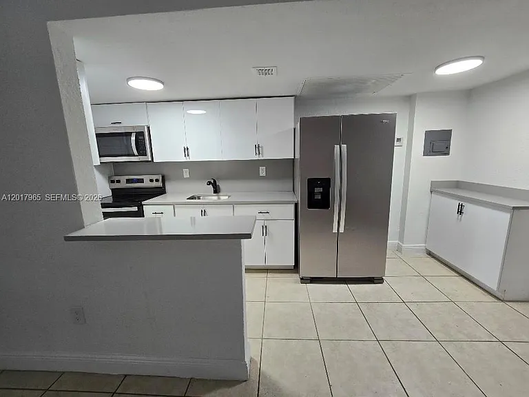 3901 SW 112th Ave #38 — Photo 3