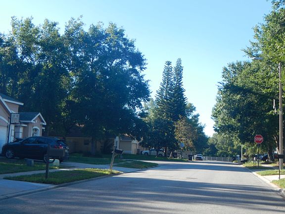5th image of 1213 Lakecrest Dr