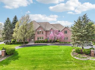 25246 N Abbey Glenn Dr, Lake Zurich, IL 60047