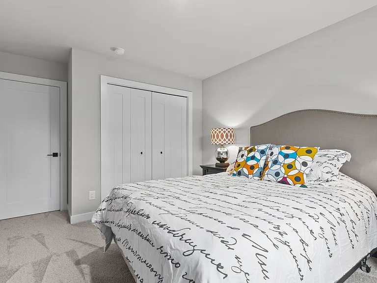 Ivy Townhomes — Photo 11