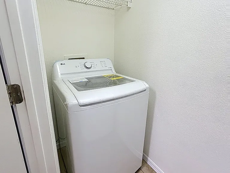 5608 Pinnacle Heights Cir #202 — Photo 20