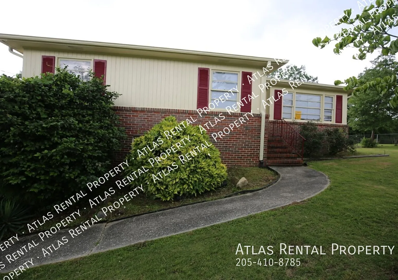 3 bed, 1.0 bath, 2468 sqft, $1,200 — Photo 1