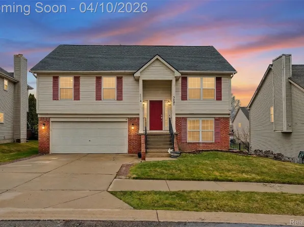 3005 Talon Cir, Lake Orion, MI 48360