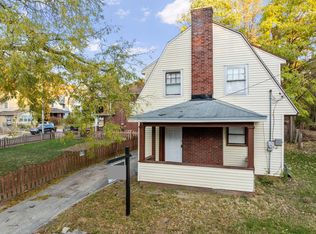 233 Oakwood Ave, Rockford, IL 61101