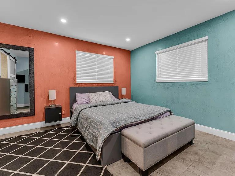 4008-4018 NW 5th Ave — Photo 52