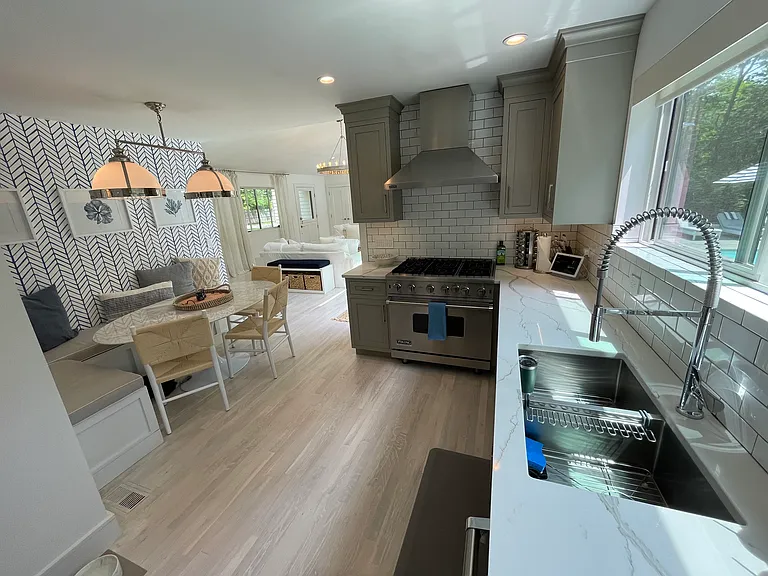 60 Gardiners Ln — Photo 12