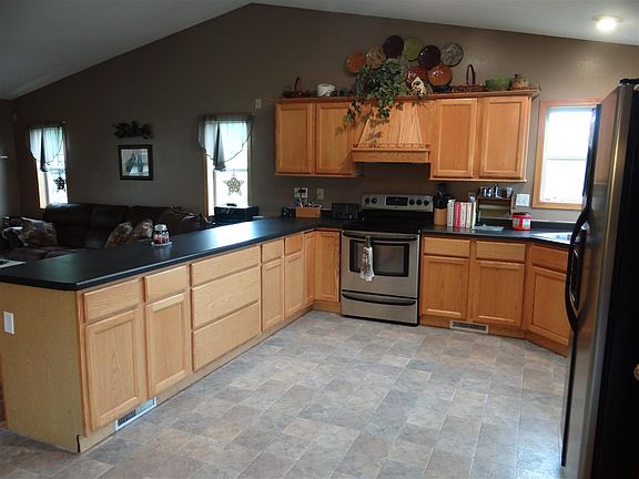 2nd image of 1120 Sandy Canyon Dr