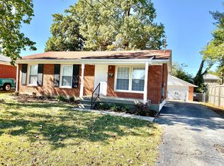 6002 Shadow Run Rd, Louisville, KY 40219