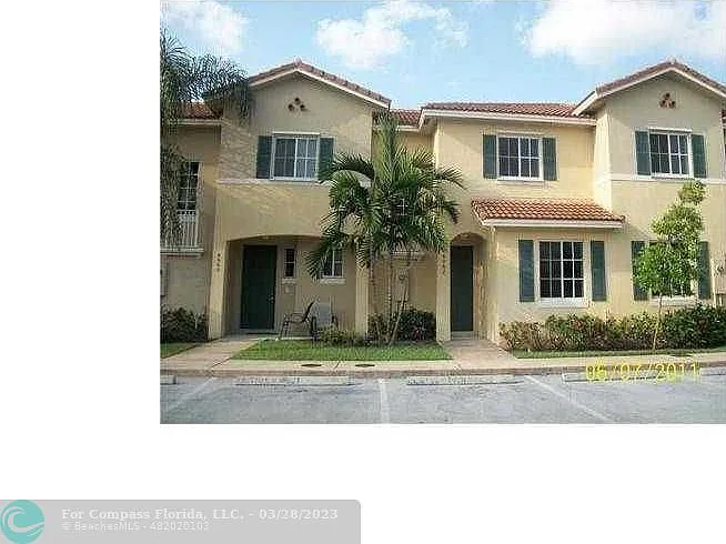 6062 SW 19th Ct — Photo 1