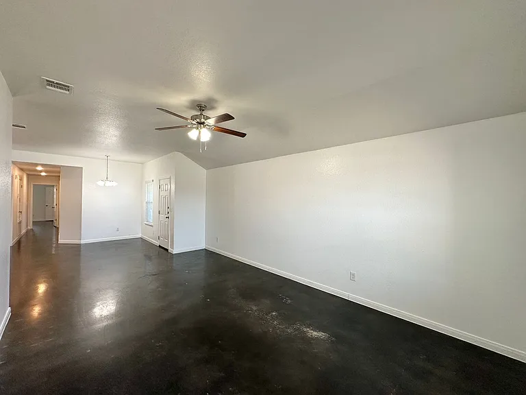 4507 Skyflower Ln — Photo 33