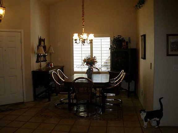 3rd image of 847 Holly Lake Way