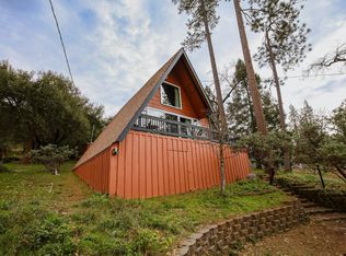 43285 W Sugar Pine Dr, Oakhurst, CA 93644