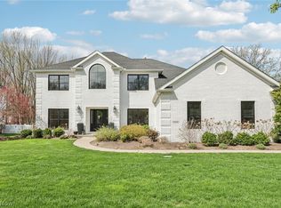 3108 Royal Oak Ct, Westlake, OH 44145