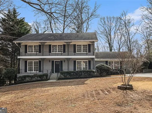 4825 Kenilworth Dr, Stone Mountain, GA 30083