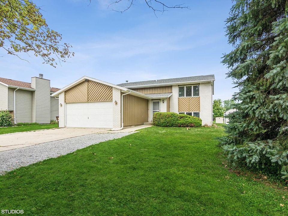 1st image of 6832 W 86th Ct
