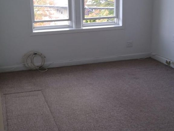 4th image of 2256 Quimby Ave #2