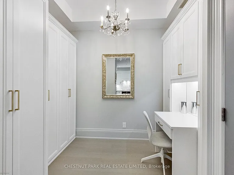 181 Davenport Rd #205 — Photo 11