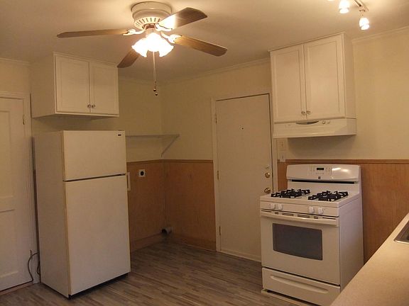 4th image of 8715 Daytonia Ave