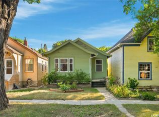 526 7th St E, Saskatoon, SK S7H0X7