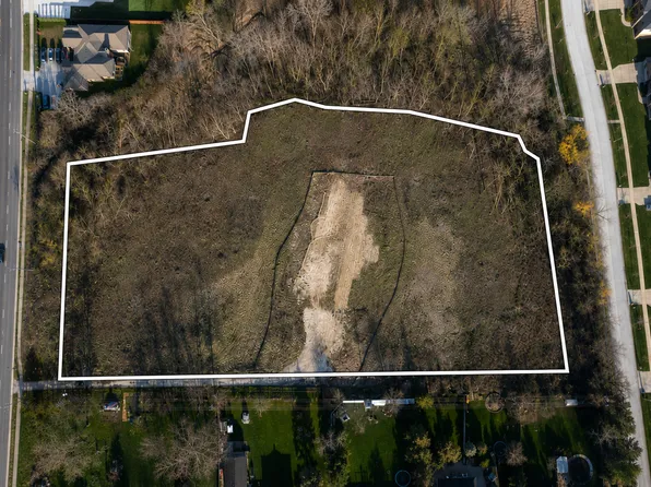 199 E Nerge Rd, Roselle, IL 60172