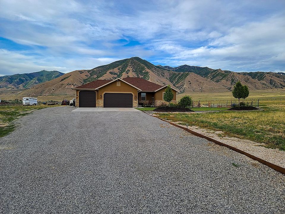 1st image of 2998 N Bronzewood Cir