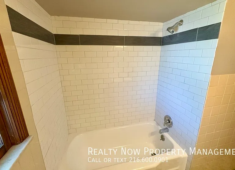 5200 Miller Ave — Photo 5