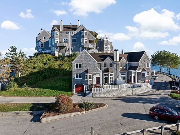 3rd image of 1 Marina Dr Unit 1