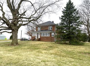 10897 N Oakland Ave, Maroa, IL 61756