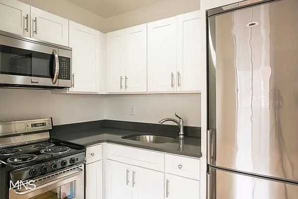 Rented by MNS | media 7