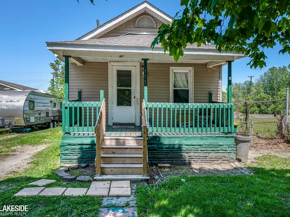 1553 Oak St, Monroe, MI 48161